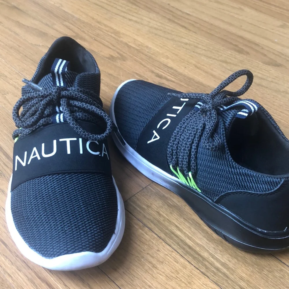 NAUTICA SNEAKERS- Ridiculously Lightweight